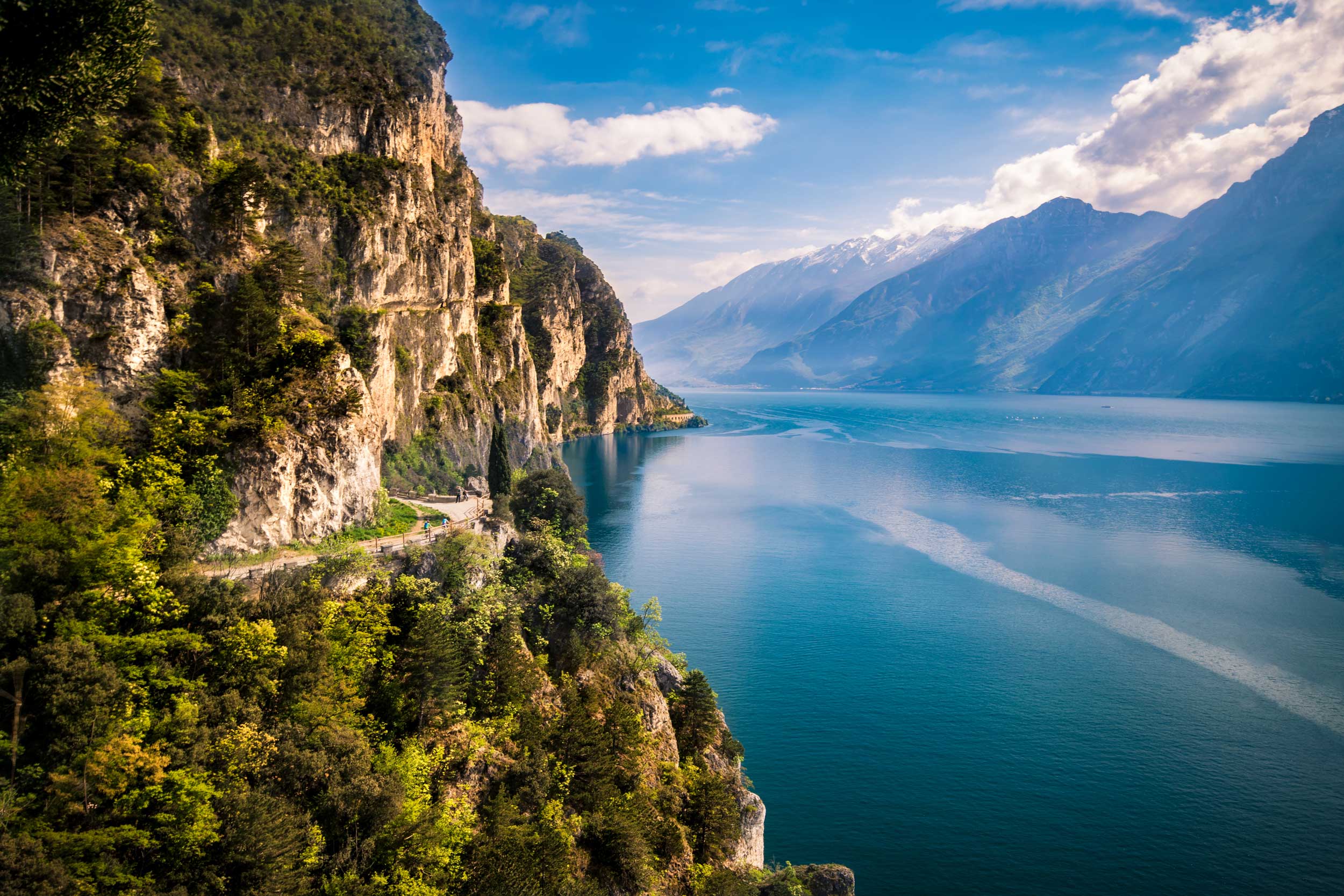 Verona , Lunch in a relais chateaux wine resort & Garda Lake