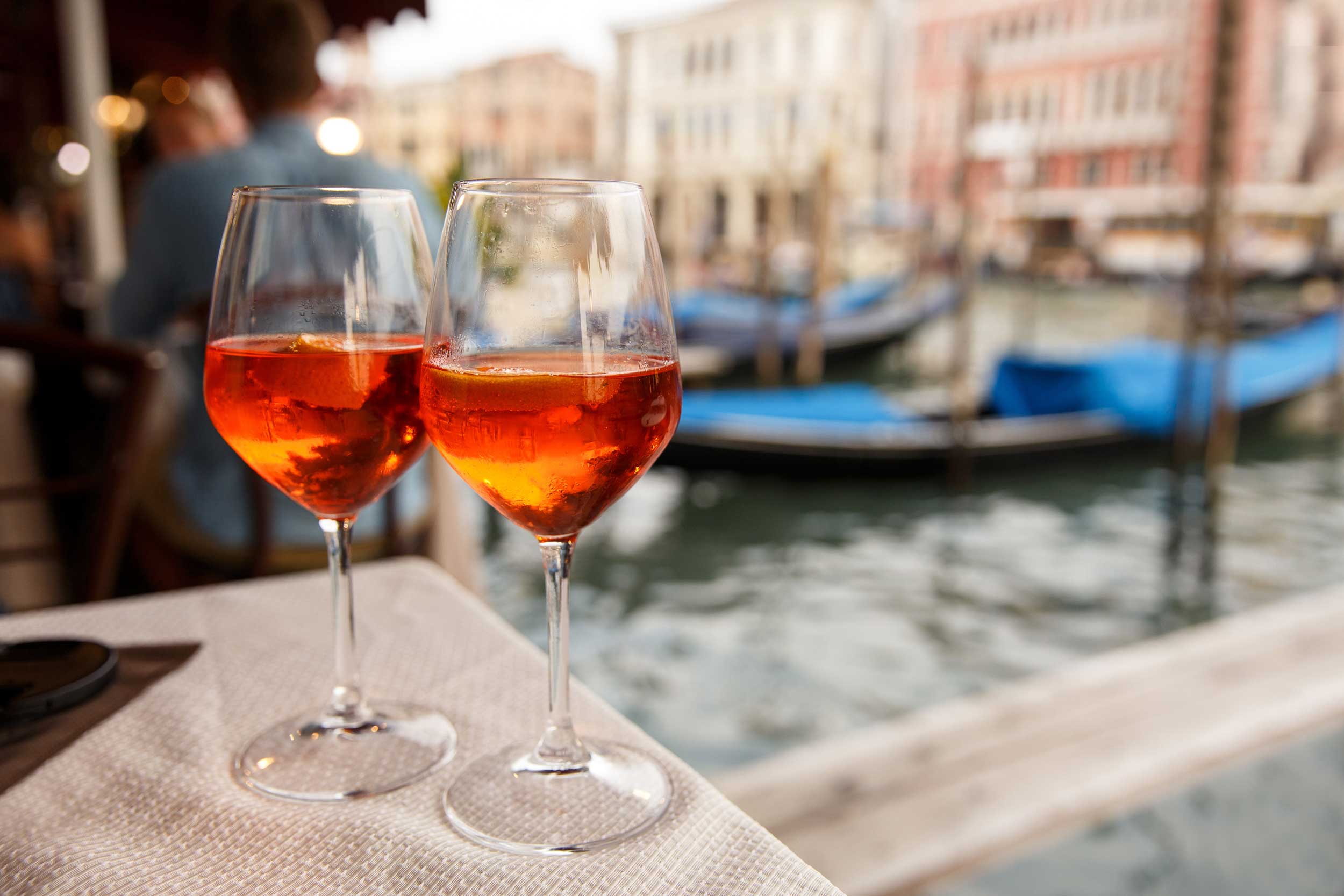 Gondola & Happyhour with a sommelier guide