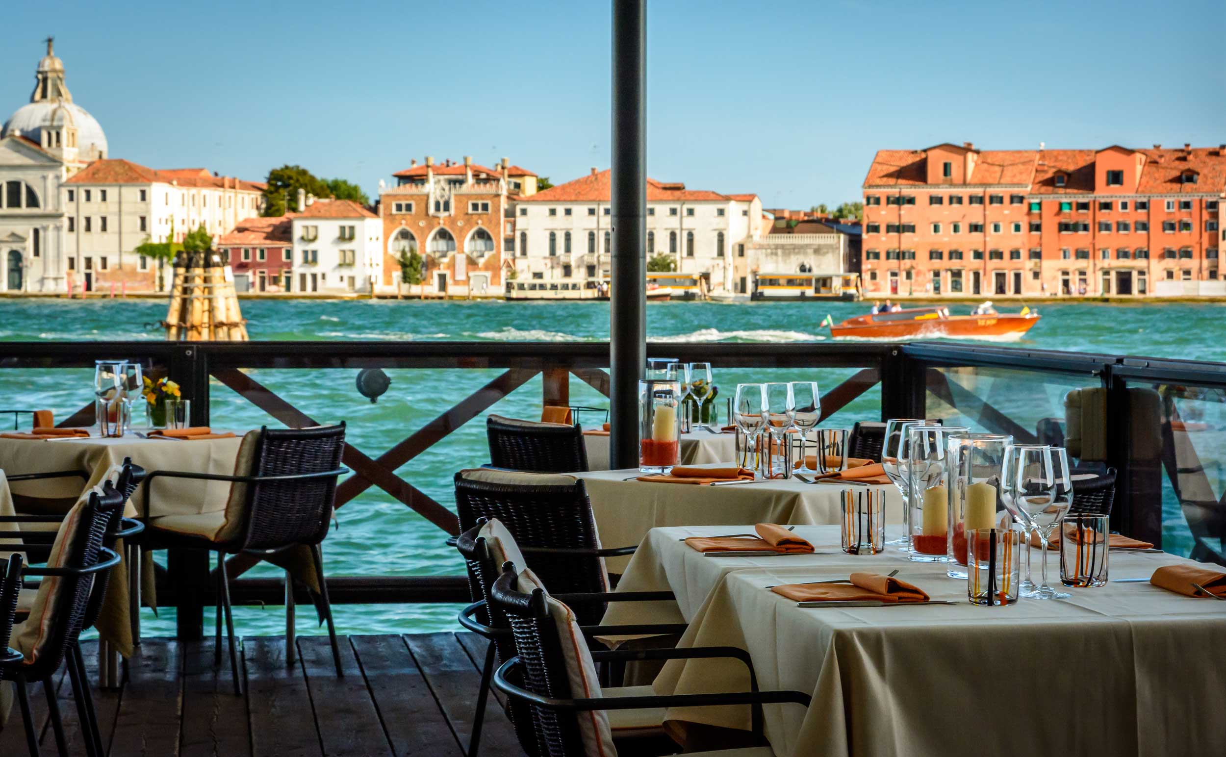 Grand canal & dinner in a gourmet restaurant